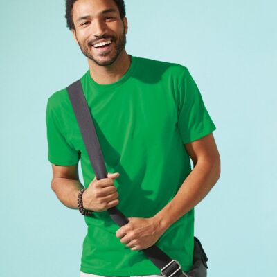 T-shirts & Activewear Thumbnail